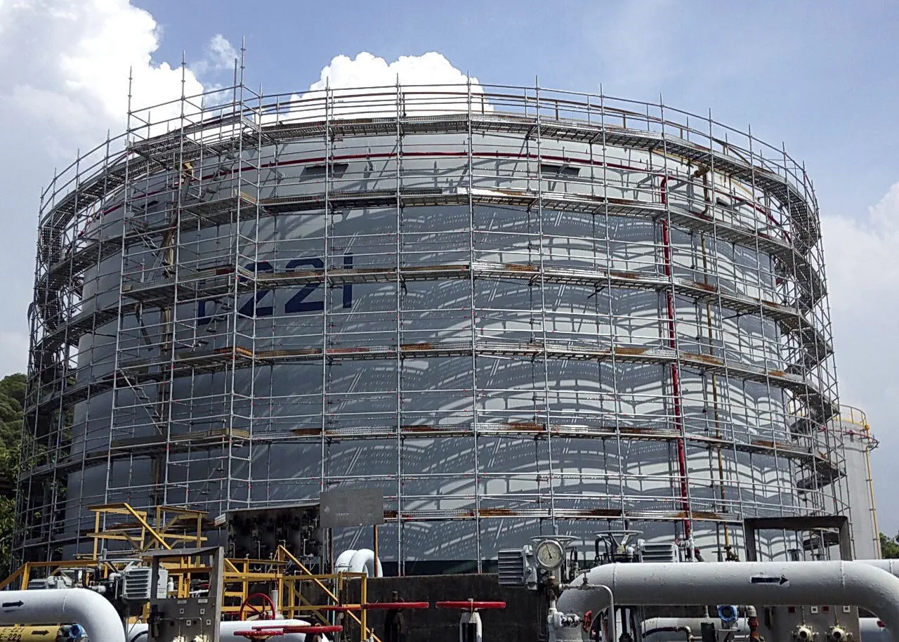 Industrial equipment fleet for contractor rental programs