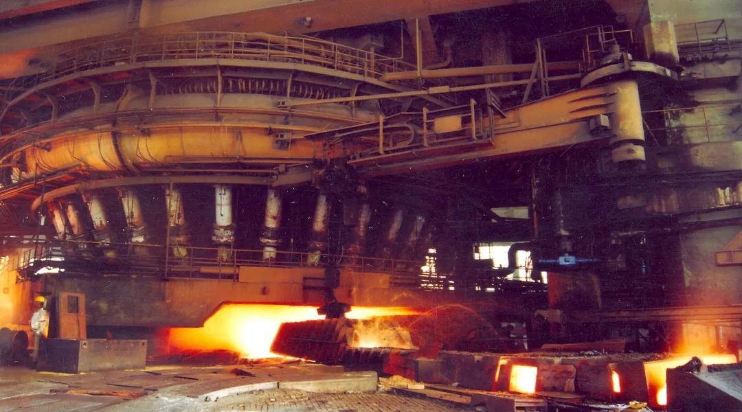 Ejemplo de rejilla de acero estructural